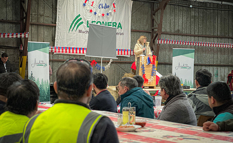 Fundación Sofofa y Forestal Leonera inauguran su Academia Corporativa